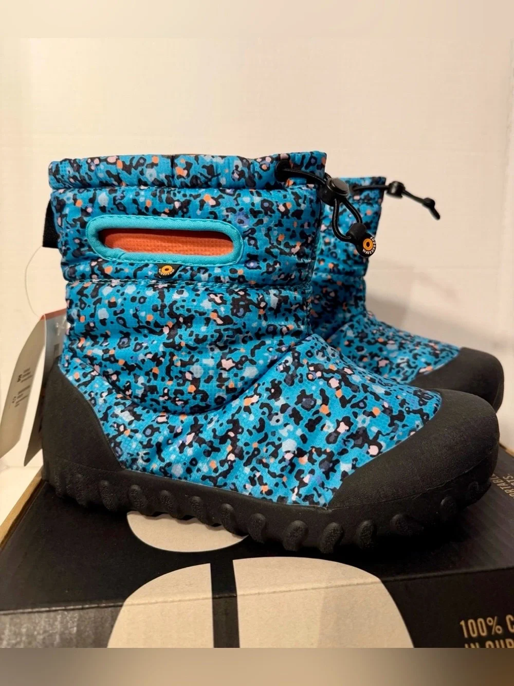 NWT BOGS Unisex-Child B Moc Snow Boot Size 5